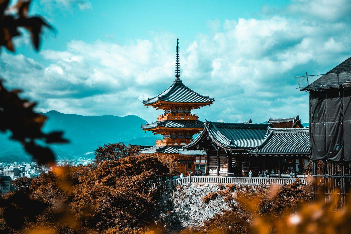 Kiyomizu-dera-tempel in Kyoto in de herfst